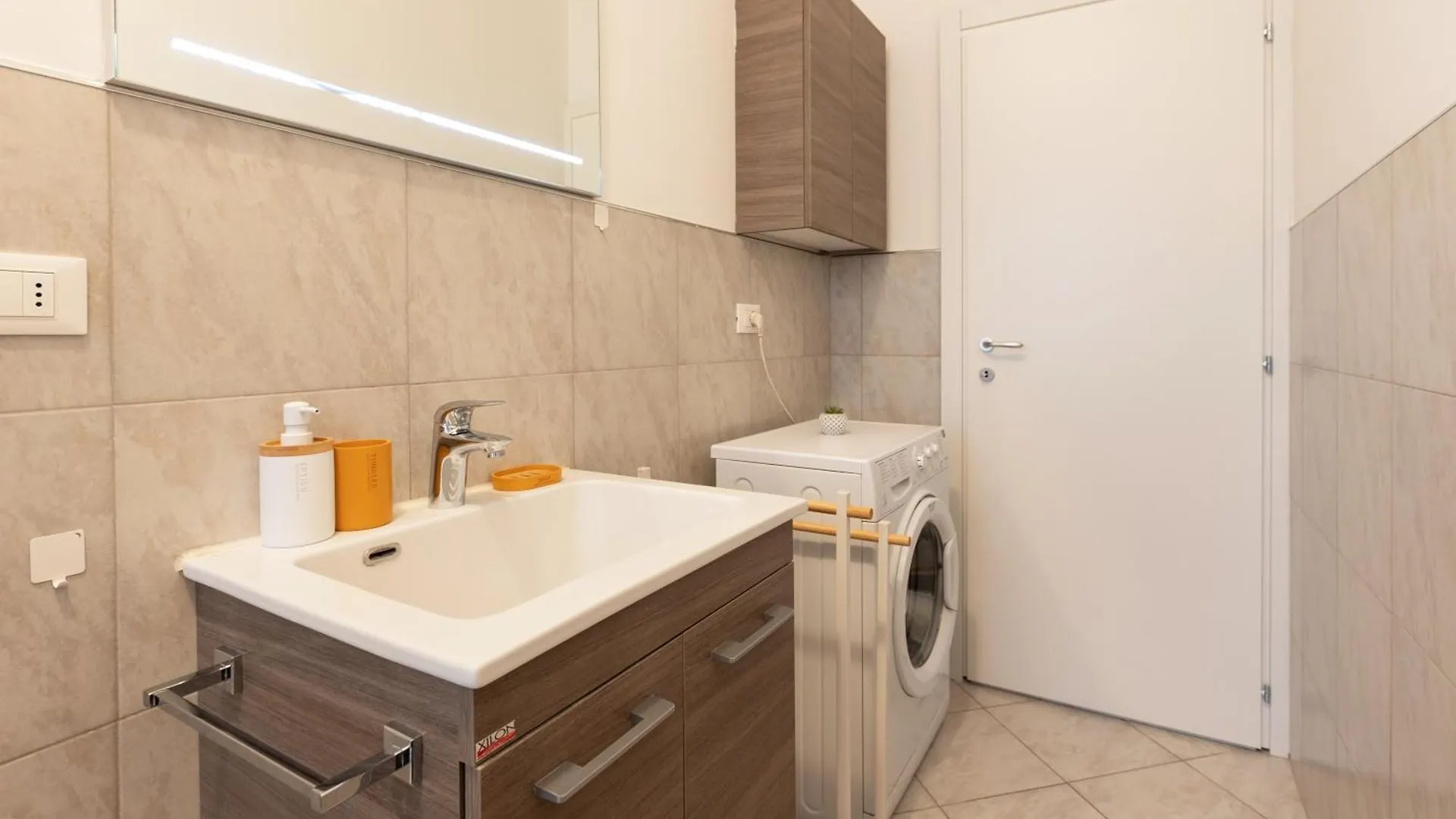 Modern 2 Bedrooms Tortona Via Savona - Mirable Pm Milano