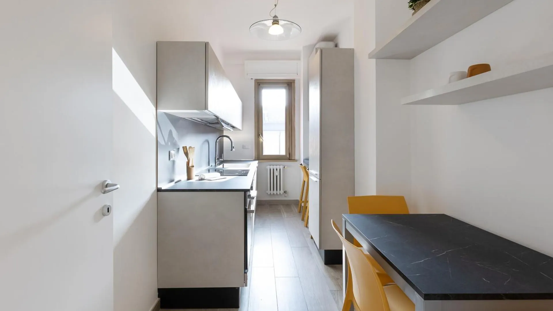 Modern 2 Bedrooms Tortona Via Savona - Mirable Pm Milano İtalya